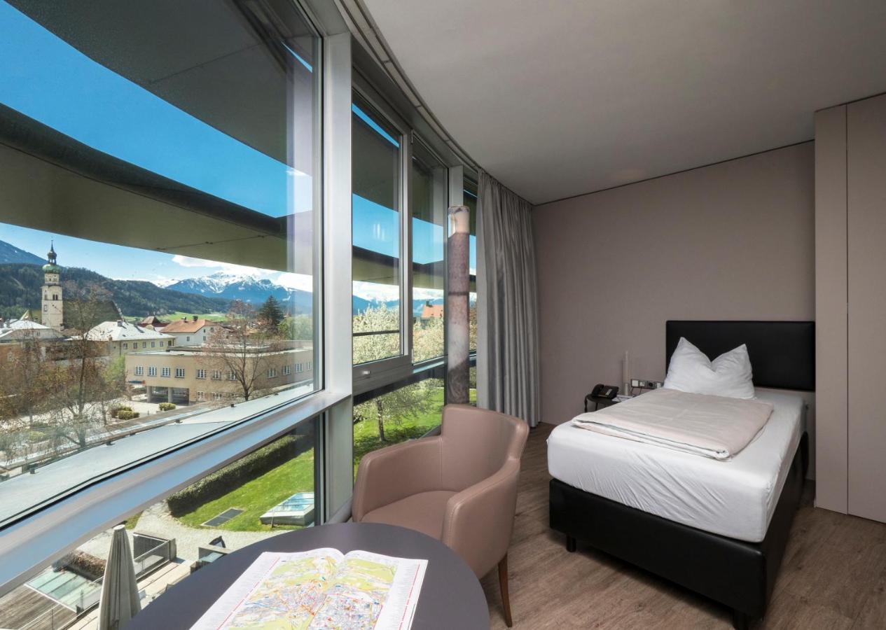 Parkhotel Hall In Tirol Exterior foto